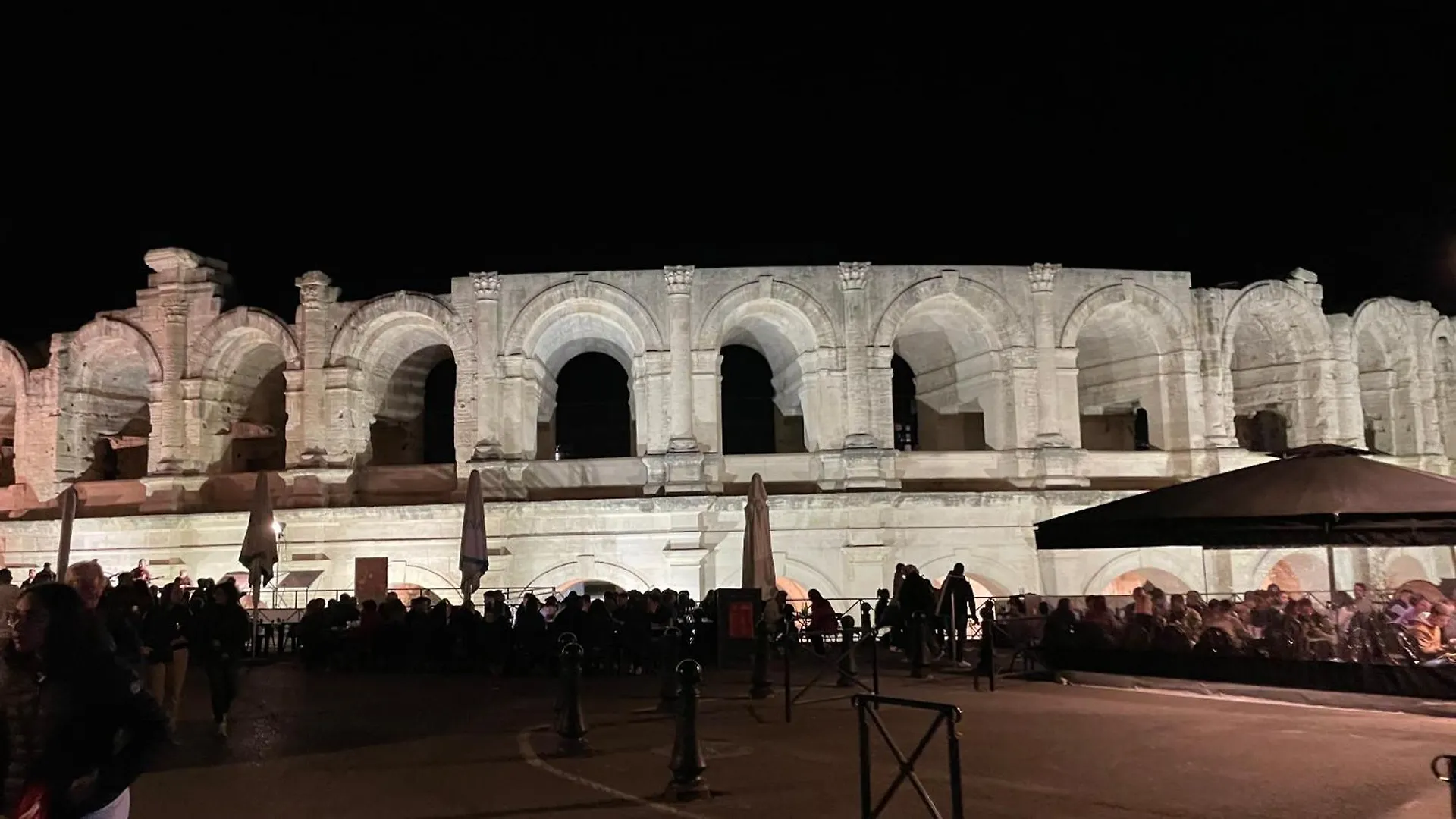 Maison de ville a 5 min à pied de la tour Luma Arles 0*,  Francia